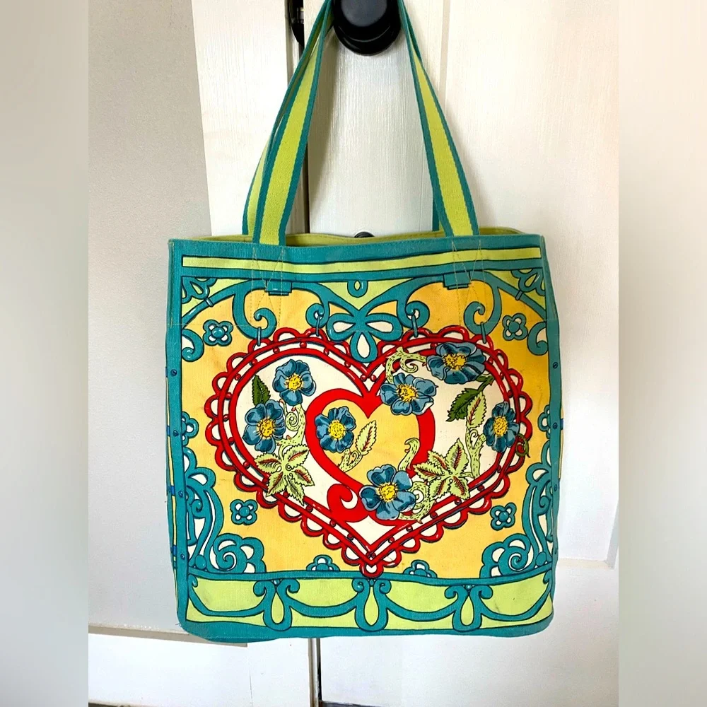 BRIGHTON TOM CLANCY HOLIDAY WINTER'S LOVE CHRISTMAS TOTE 2021 Used Tote Bag